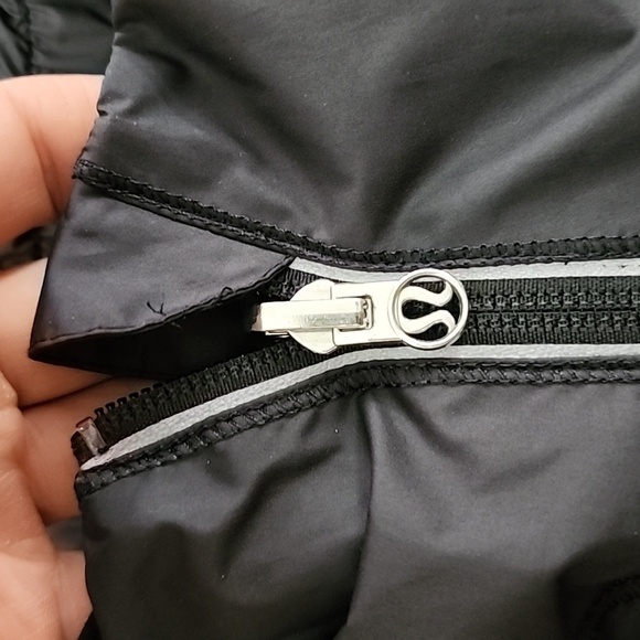 Lululemon Get Up & Glow Black Reversible Jacket Spring Has Sprung Mutli Floral 4 - Picture 11 of 16